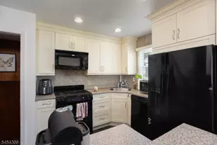 409 Victor St, Scotch Plains Township, NJ 07076 - Photo 13