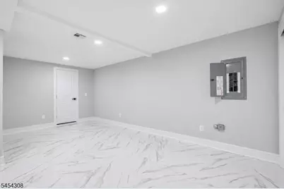55 Long Hill Dr, Clifton, NJ 07013 - Photo 21