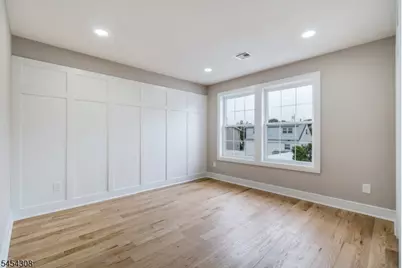 55 Long Hill Dr, Clifton, NJ 07013 - Photo 9