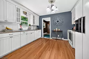 20 Thompson Ave, Woodbridge Township, NJ 08863 - Photo 11