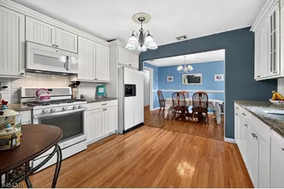 20 Thompson Ave, Woodbridge Township, NJ 08863 - Photo 13