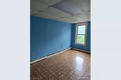 21 Hanover St, Phillipsburg, NJ 08865 - Photo 9