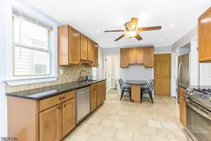 70-12 N Willow St, Montclair Twp., NJ 07042 - Photo 9