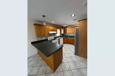 1386 Lower Rd, Elizabeth, NJ 07208 - Photo 5