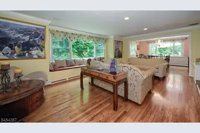 460 Laurel Ln, Kinnelon, NJ 07405 - Photo 11