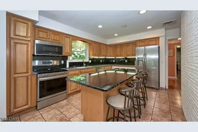 460 Laurel Ln, Kinnelon, NJ 07405 - Photo 7