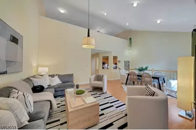 326 Winthrop Dr, Nutley, NJ 07110 - Photo 9