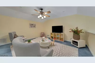 326 Winthrop Dr, Nutley, NJ 07110 - Photo 21