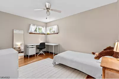 34 Roosevelt Ave, Parsippany, NJ 07034 - Photo 17