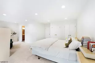 45 Bond St, Bridgewater, NJ 08807 - Photo 15