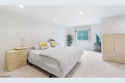 45 Bond St, Bridgewater, NJ 08807 - Photo 5