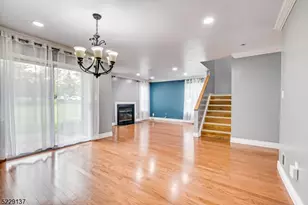 131 Bonney Ct, Bridgewater, NJ 08807 - Photo 15