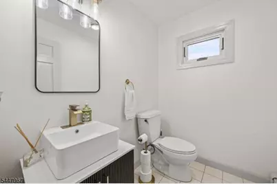 6 Tyler Ct, Clifton, NJ 07012 - Photo 13