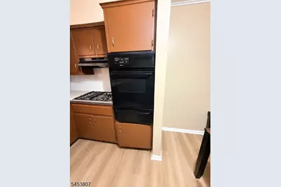 52 Valley St, Newark, NJ 07106 - Photo 13