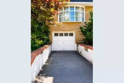 52 Valley St, Newark, NJ 07106 - Photo 3