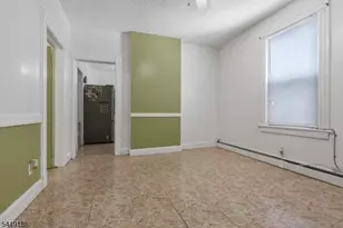 33 Vreeland Ave, Passaic, NJ 07055 - Photo 11