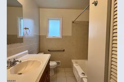 1 Alanon St, Hanover Township, NJ 07981 - Photo 9