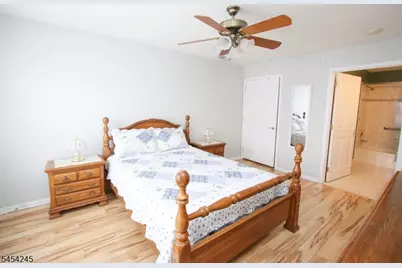10 Redspire Dr #10, Union Township, NJ 07083 - Photo 9