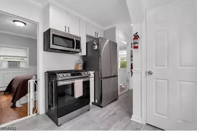 200 Cedar St, Ridgefield, NJ 07660 - Photo 9