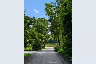 21 Woodland Trl S, Vernon Twp., NJ 07419 - Photo 17