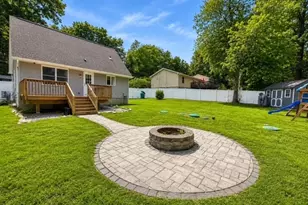 21 Woodland Trl S, Vernon Twp., NJ 07419 - Photo 3