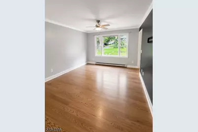21 Woodland Trl S, Vernon Twp., NJ 07419 - Photo 7