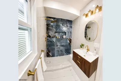 407 E 10th Ave, Roselle, NJ 07203 - Photo 5