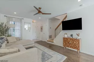 416 Willow Ct, Raritan Township, NJ 08822 - Photo 11