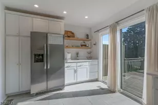 416 Willow Ct, Raritan Township, NJ 08822 - Photo 5