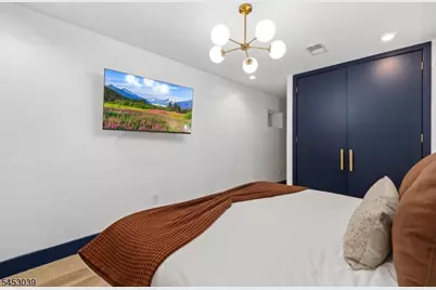 245 Summit Ave, Jersey City, NJ 07304 - Photo 17