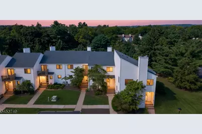 4 Pear Ct, Raritan Township, NJ 08822 - Photo 1