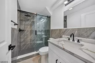 85 - 87 Echo Pl, Elmwood Park, NJ 07407 - Photo 27