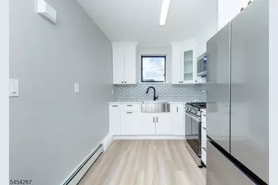 100 Lakeview Ave #1A, Clifton, NJ 07011 - Photo 9