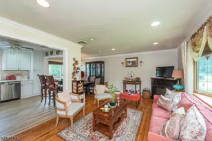 320 Horseneck Rd, Fairfield, NJ 07004 - Photo 11