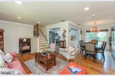 320 Horseneck Rd, Fairfield, NJ 07004 - Photo 13