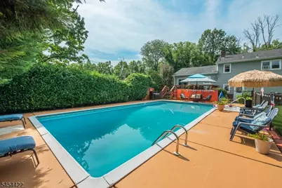 320 Horseneck Rd, Fairfield, NJ 07004 - Photo 25
