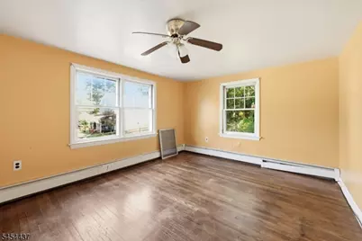 15 Roosevelt Ave, Washington Township, NJ 07865 - Photo 13