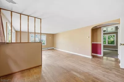 15 Roosevelt Ave, Washington Township, NJ 07865 - Photo 5