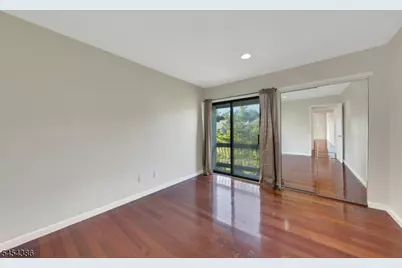 148 Linda Ln #148, Edison Twp., NJ 08820 - Photo 19