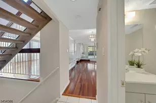 148 Linda Ln, Edison Twp., NJ 08820 - Photo 11