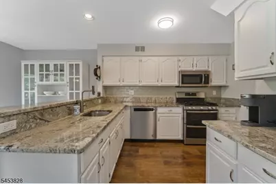 28 Pond Ridge Dr, Clinton, NJ 08809 - Photo 15