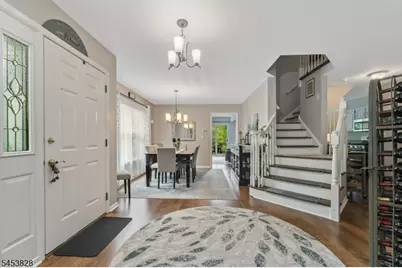 28 Pond Ridge Dr, Clinton, NJ 08809 - Photo 9