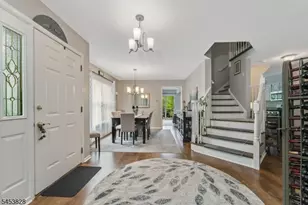 28 Pond Ridge Dr, Clinton, NJ 08809 - Photo 9