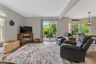 28 Pond Ridge Dr, Clinton, NJ 08809 - Photo 21
