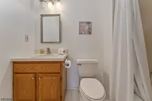 28 Pond Ridge Dr, Clinton, NJ 08809 - Photo 25
