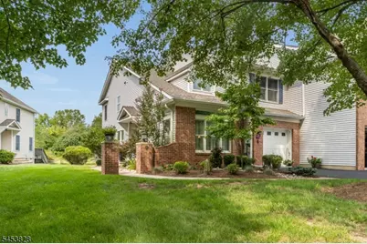 28 Pond Ridge Dr, Clinton, NJ 08809 - Photo 3