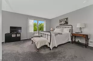 28 Pond Ridge Dr, Clinton, NJ 08809 - Photo 27