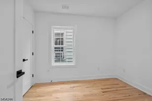 196 Taylor St, Orange, NJ 07050 - Photo 9