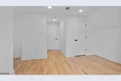 196 Taylor St #2, Orange, NJ 07050 - Photo 5
