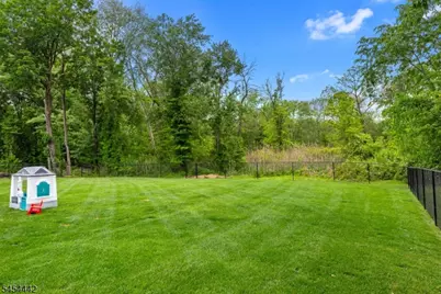 28 Chicjon Ln, East Hanover Township, NJ 07936 - Photo 15